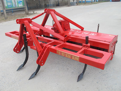 1SZL-230深松整地聯(lián)合作業(yè)機.jpg